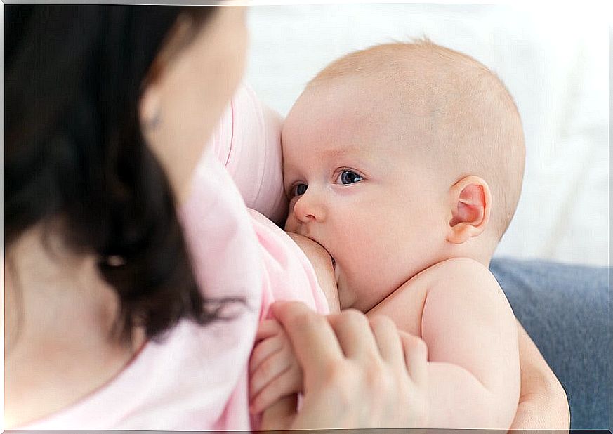 The effects of mastitis in the infant will not be more than irritability and a little anger.