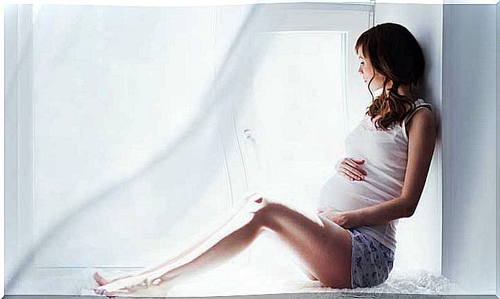 Why do some friends get estranged during pregnancy?