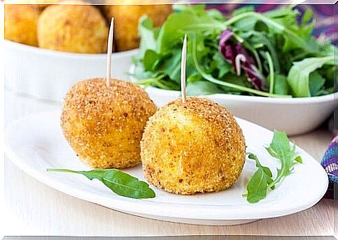 Tuna and cheese balls are an option for children with celiac disease.