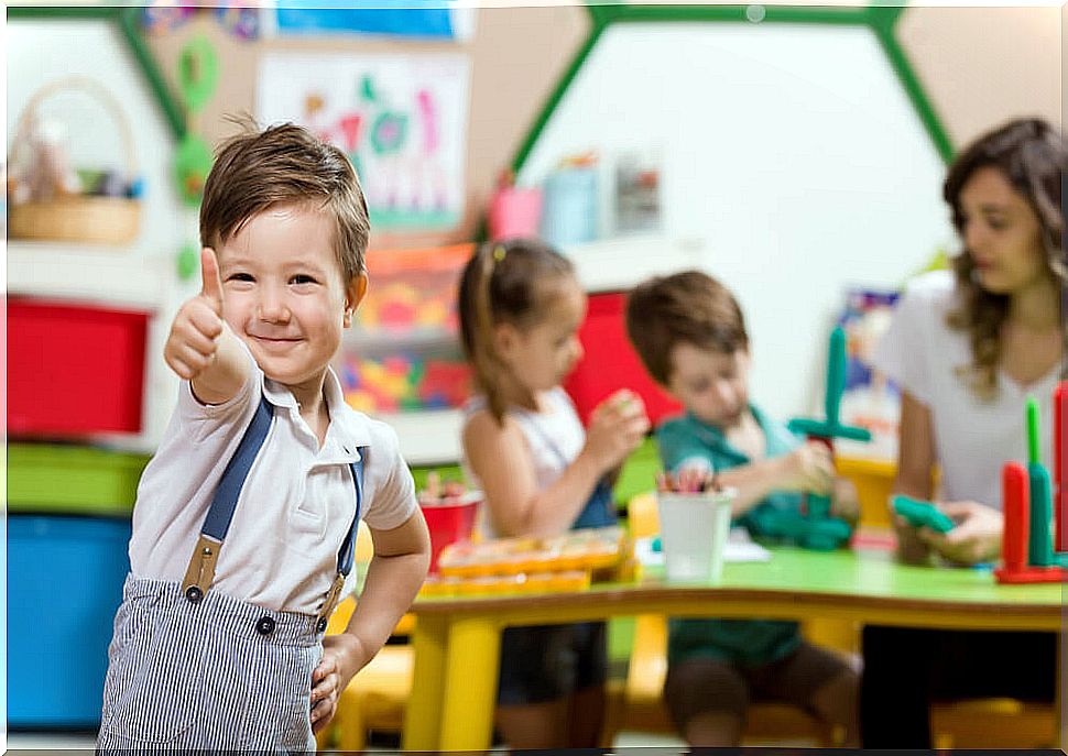 Children practicing the heuristic game.