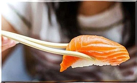 Sushi is another danger when it comes to toxoplasmosis and forbidden foods in pregnancy.