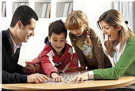 Children get many benefits from strategy games.